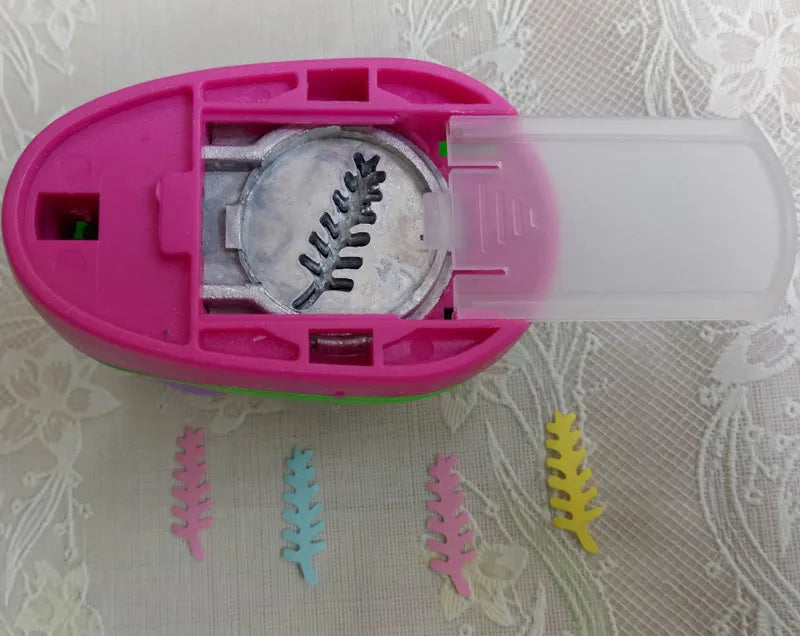 Leaf Punch Handmade Crafts and Scrapbooking Tool Paper Punch For Photo Gallery decoration DIY Gift Card Punches Embossing device