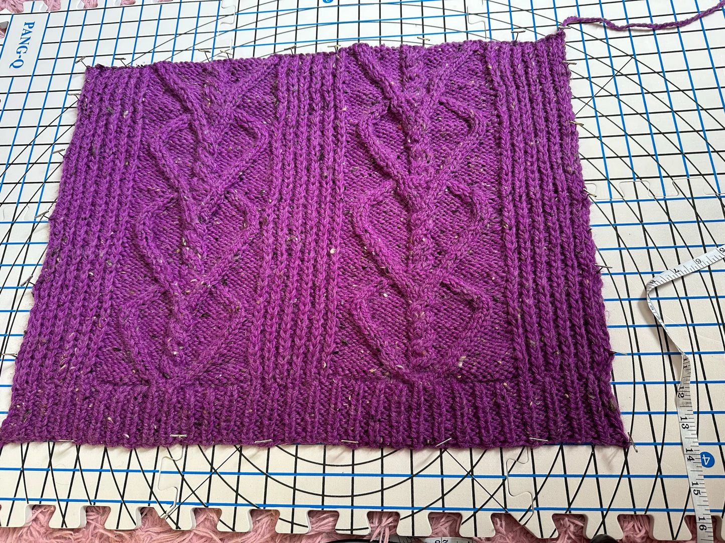 Blocking Mats for Wet and Steam Knitting Pack of 9, 50 T Pins Accessory Sewing Board Tools