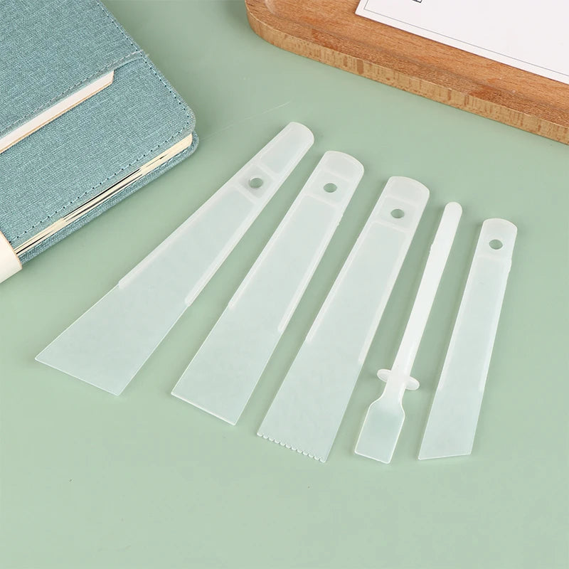 5-piece Set Glue Applicators for Leather, Wood, and Scrapbooking 
It's all about getting your glue spread right... right???
15/20/30/40mm